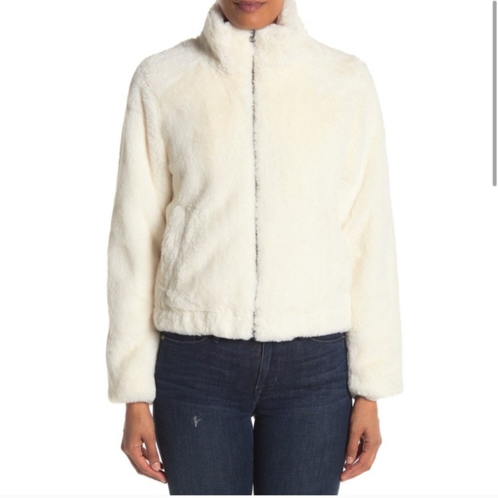 Lucky Brand Missy Two Tone Faux Fur Jacket NEW Cozy - Picture 2 of 3